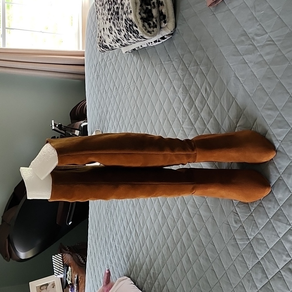 Able brand nwot leather boots size 9.5